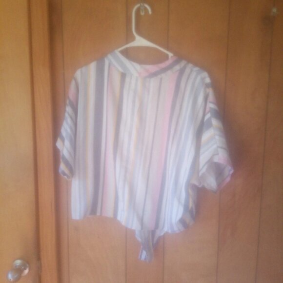 Style Envy Women's Striped Tie Up Short Sleeve Shirt Size S - Picture 3 of 4